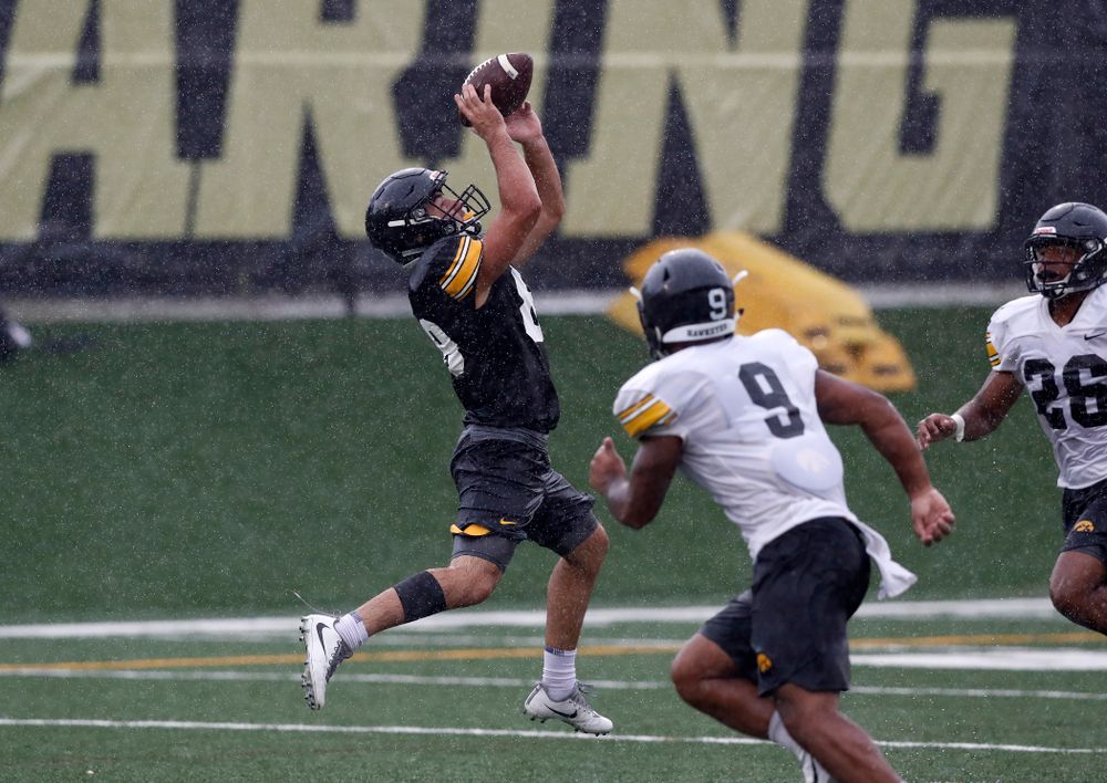 Iowa Hawkeyes wide receiver Nico Ragaini (89) during camp practice No. 15  Monday, August 20, 2018 at the Hansen Football Performance Center. (Brian Ray/hawkeyesports.com)