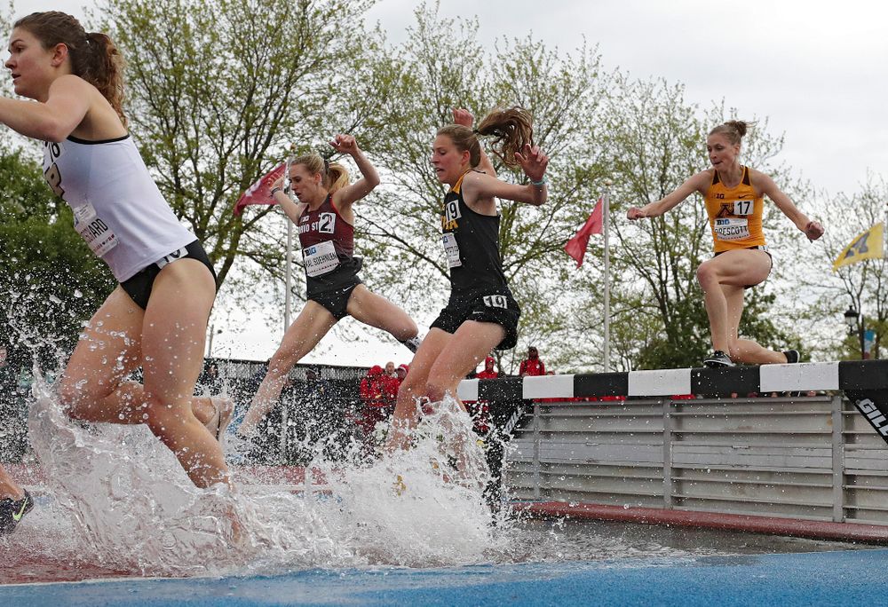 Iowa's Anna Hostetler runs in the women’s 3000 meter steeplechase event on the second day of the Big Ten Outdoor Track and Field Championships at Francis X. Cretzmeyer Track in Iowa City on Saturday, May. 11, 2019. (Stephen Mally/hawkeyesports.com)