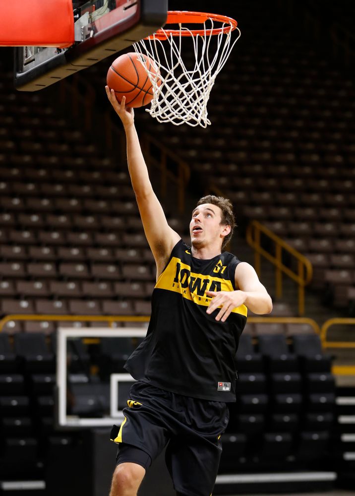 Iowa Hawkeyes forward Nicholas Baer (51) goes to the hoop during the first practice of the season Monday, October 1, 2018 at Carver-Hawkeye Arena. (Brian Ray/hawkeyesports.com)