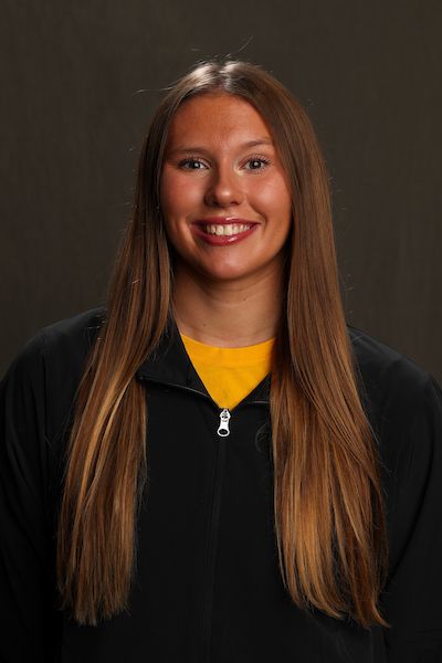Lainey Woodward - Women's Swim &amp; Dive - University of Iowa Athletics