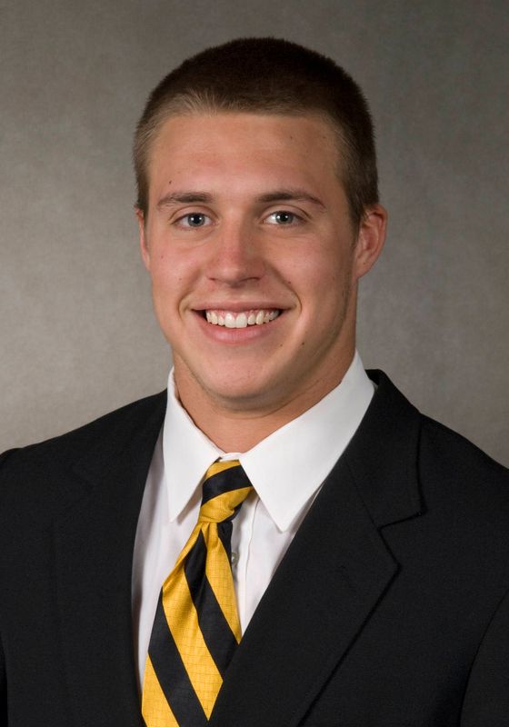 Colin Sandeman - Football - University of Iowa Athletics