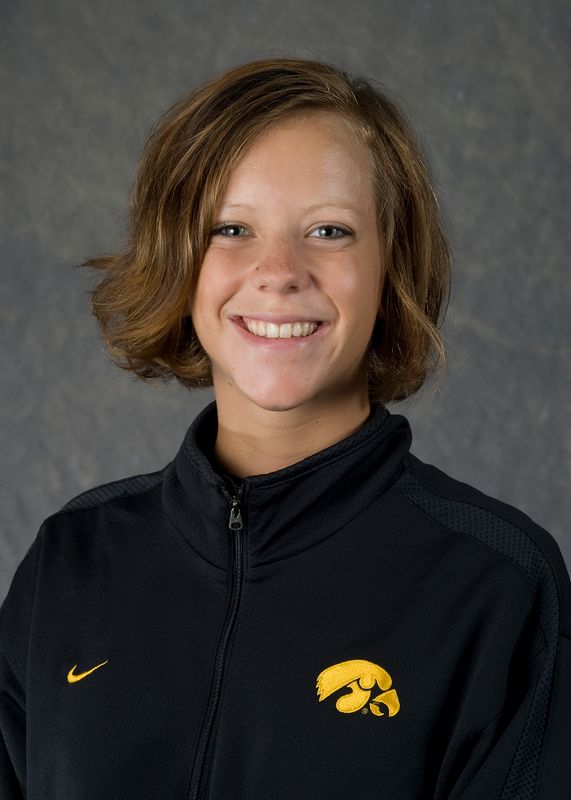Elizabeth Ernst - Women's Rowing - University of Iowa Athletics