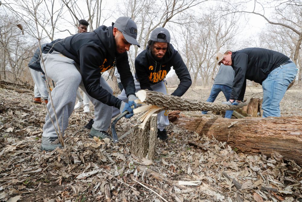 Hawkeye Football players volunteer during the Iowa Athletics Department's annual Day of Caring Sunday, April 22, 2018. (Brian Ray/hawkeyesports.com)