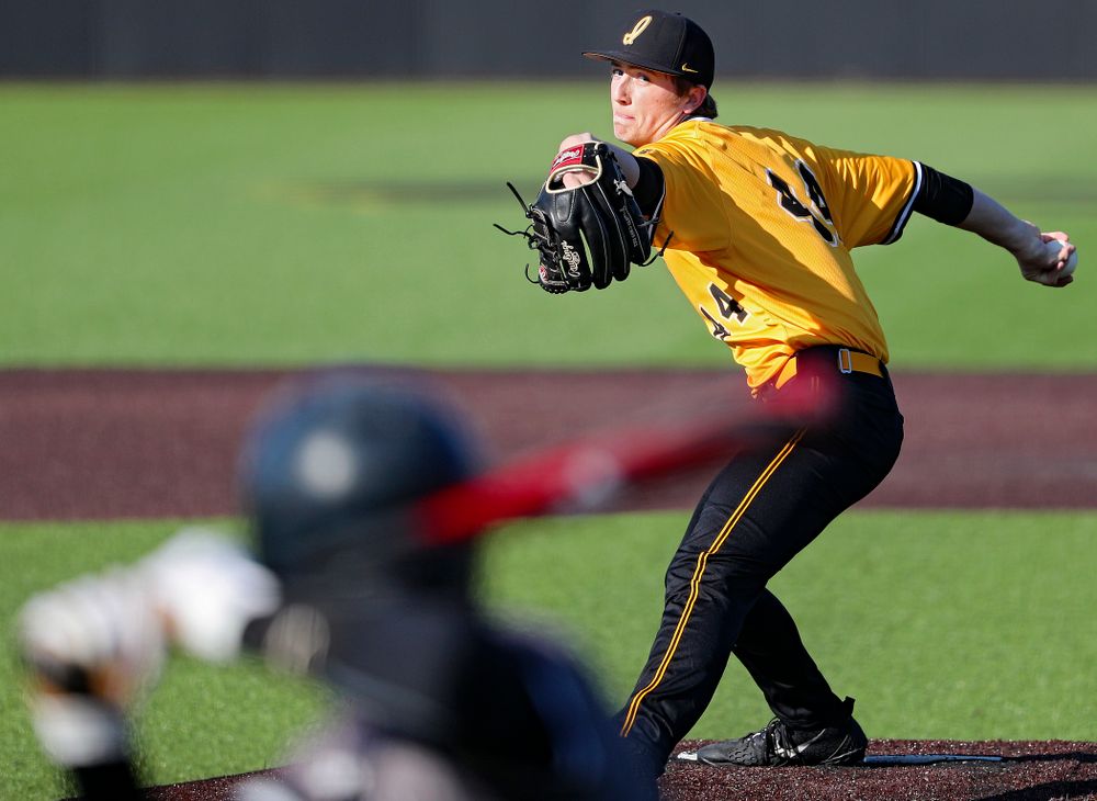Iowa Hawkeyes pitcher Duncan Davitt (44) delivers to the plate during the fourth inning of their game at Duane Banks Field in Iowa City on Tuesday, Apr. 2, 2019. (Stephen Mally/hawkeyesports.com)
