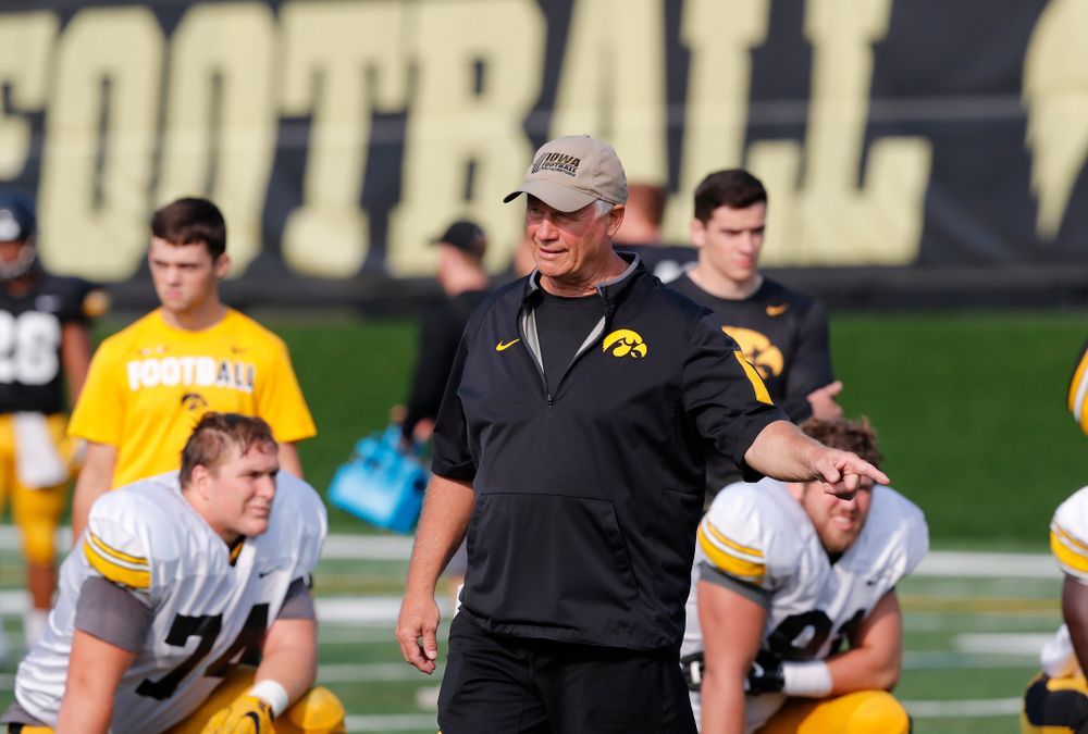 Iowa Hawkeyes defensive line coach Reese Morgan during camp practice No. 16 Tuesday, August 21, 2018 at the Hansen Football Performance Center. (Brian Ray/hawkeyesports.com)