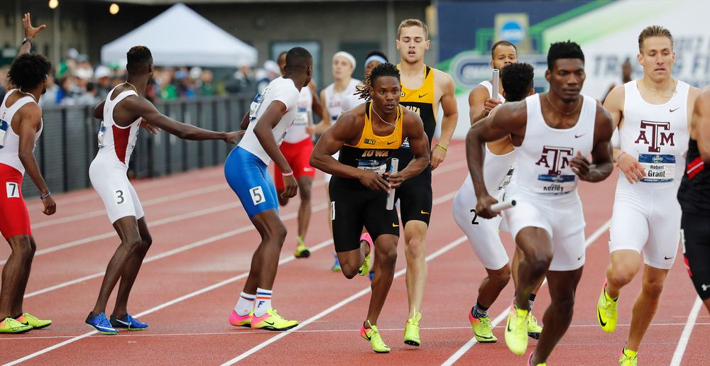 Emmanuel Ogwo, Collin Hofacker-- 4x400 relay