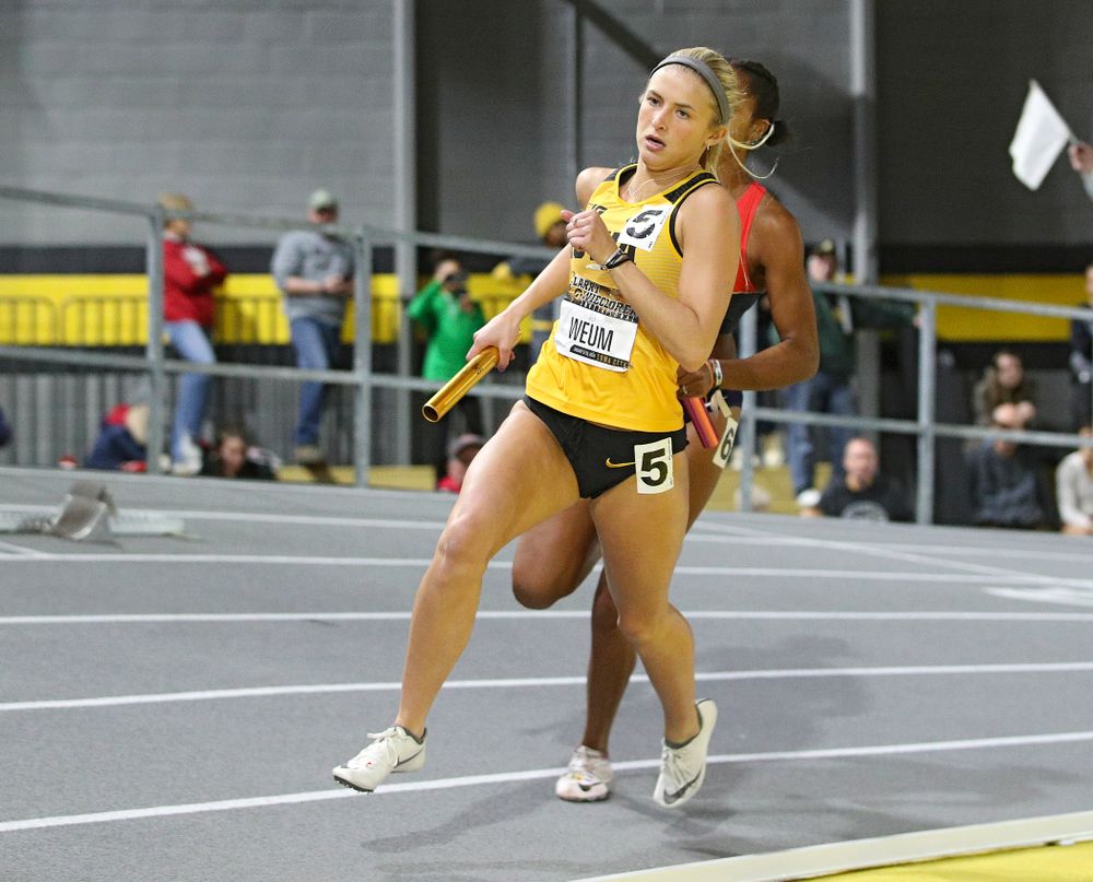 Iowa’s Aly Weum runs the women’s 1600 meter relay premier event during the Larry Wieczorek Invitational at the Recreation Building in Iowa City on Saturday, January 18, 2020. (Stephen Mally/hawkeyesports.com)