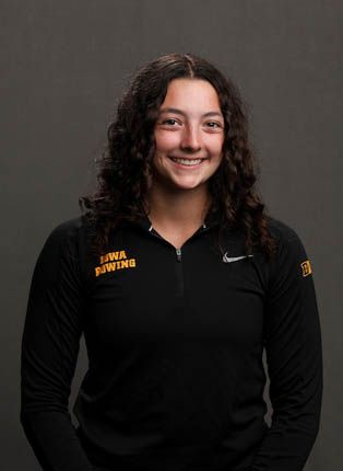 Olivia Perez - Women's Rowing - University of Iowa Athletics