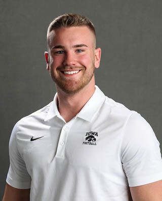 Zach Twedt - Football - University of Iowa Athletics