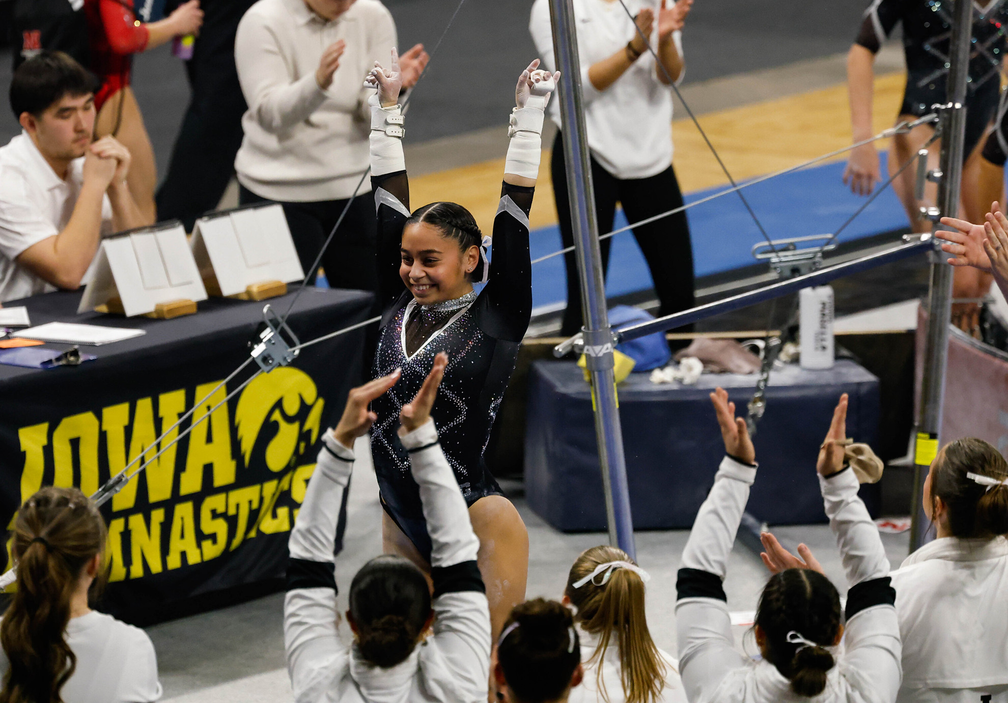 Notes: Gold Out as Iowa Gymnasts Host No. 19 Penn State
