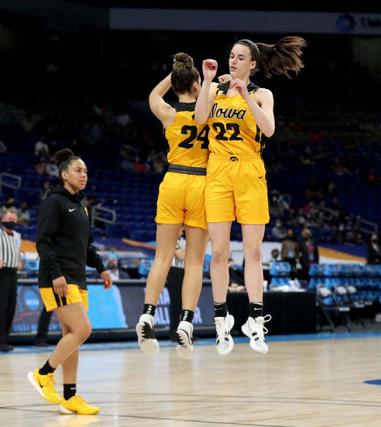 PHOTOS Iowa Women’s Basketball vs UConn in the Sweet 16 03/27/2021