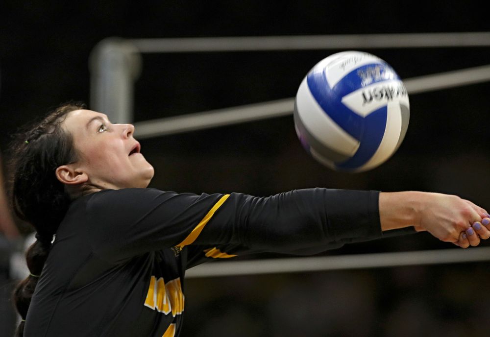 Iowa’s Halle Johnston (4) eyes the ball during the first set of their Big Ten/Pac-12 Challenge match against Colorado at Carver-Hawkeye Arena in Iowa City on Friday, Sep 6, 2019. (Stephen Mally/hawkeyesports.com)