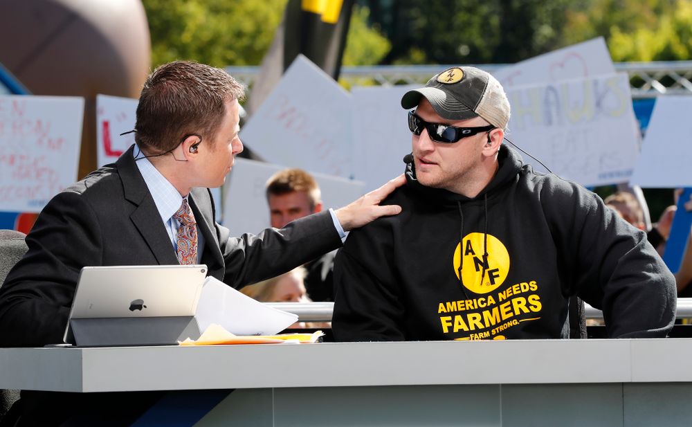 Guest picker Pat Angerer as the BTN Tailgate does a live show Saturday, September 22, 2018 at Hubbard Park on the University of Iowa Campus. (Brian Ray/hawkeyesports.com)