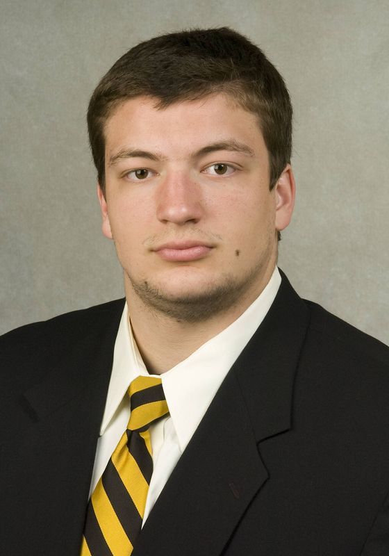 Louis Trinca-Pasat - Football - University of Iowa Athletics