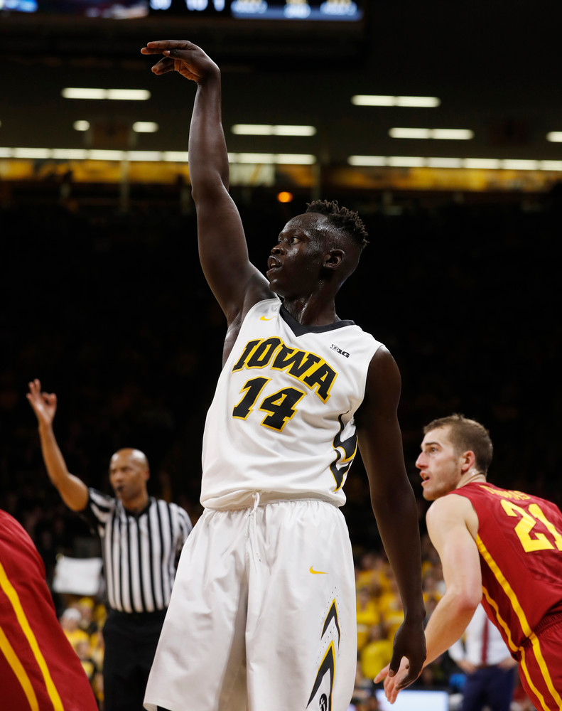 Iowa Hawkeyes guard Peter Jok (14)