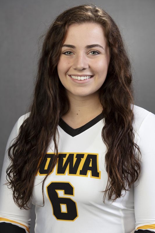 Emma Lowes - Volleyball - University of Iowa Athletics