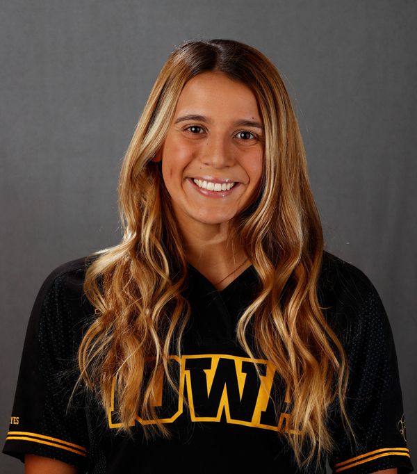 Sammy Diaz - Softball - University of Iowa Athletics