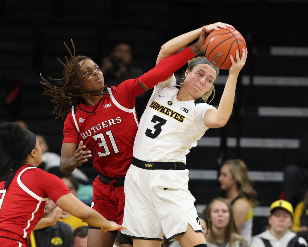 Iowa Hawkeyes guard Makenzie Meyer (3) against the Rutgers Scarlet Knights Wednesday, January 23, 2019 at Carver-Hawkeye Arena. (Brian Ray/hawkeyesports.com)