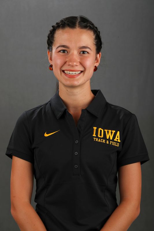 Wren Renquist - Women's Cross Country - University of Iowa Athletics