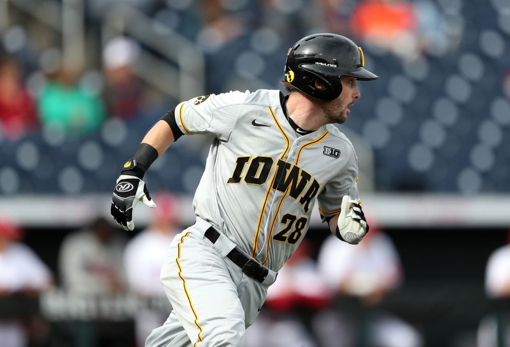 Iowa Hawkeyes Chris Whelan (28) doubles against the Indiana Hoosiers in the first round of the Big Ten Baseball Tournament Wednesday, May 22, 2019 at TD Ameritrade Park in Omaha, Neb. (Brian Ray/hawkeyesports.com)