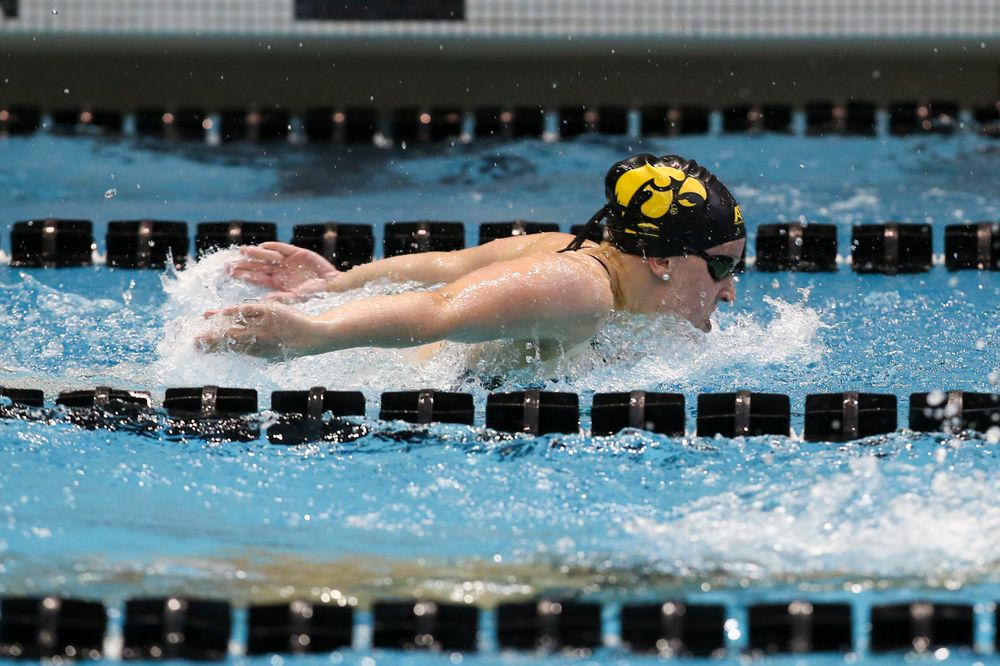Iowa’s Amy Lenderink during Iowa swim and dive vs Minnesota on Saturday, October 26, 2019 at the Campus Wellness and Recreation Center. (Lily Smith/hawkeyesports.com)