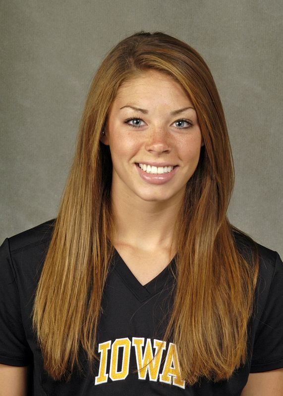 Katie Naughton - Field Hockey - University of Iowa Athletics