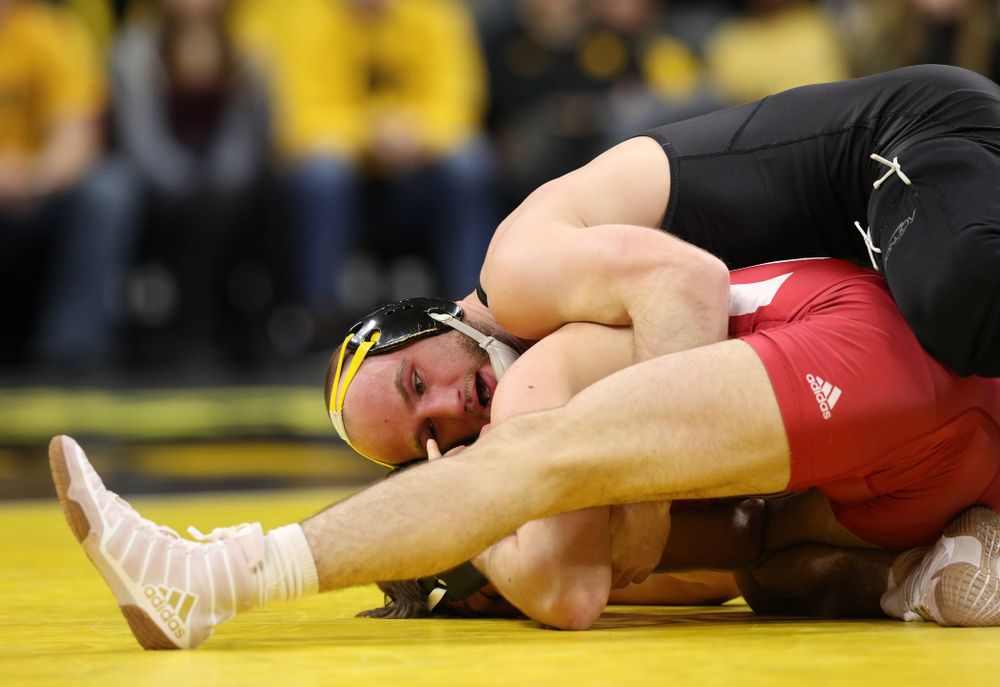 Iowa's Alex Marinelli wrestles Indiana's Dillon Hoey at 165 pounds Friday, February 15, 2019 at Carver-Hawkeye Arena. (Brian Ray/hawkeyesports.com)